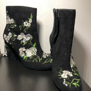 Floral boots